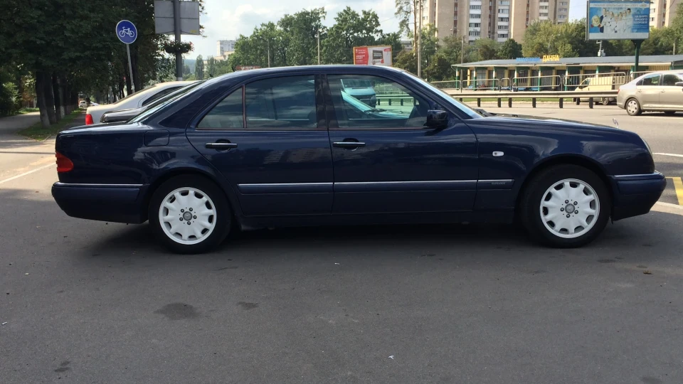 Mercedes-Benz E-Class 4matiс Elegance 3