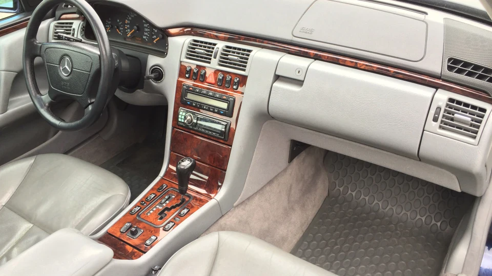 Mercedes-Benz E-Class 4matiс Elegance 5