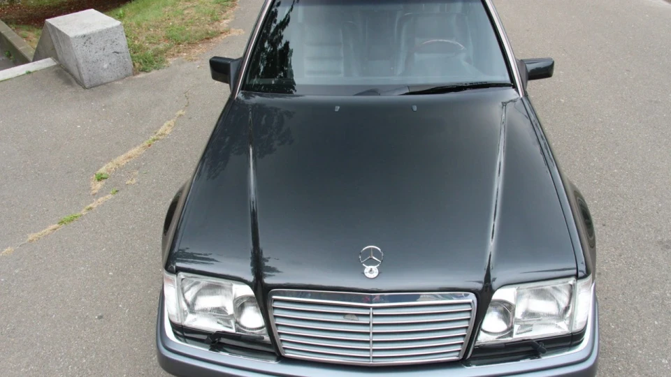 Mercedes-Benz E-Class 500E ЛЕГЕНДА 4