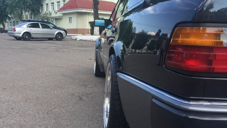 Mercedes-Benz E-Class 500Е ВОВЧОК 4