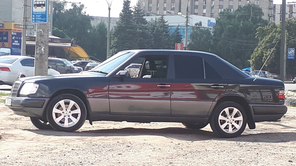 Mercedes-Benz E-Class 90-ті ніхто не скасовував!))