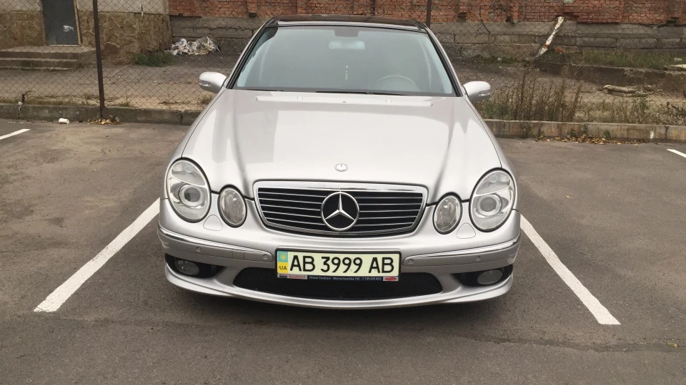 Mercedes-Benz E-Class AMG 2