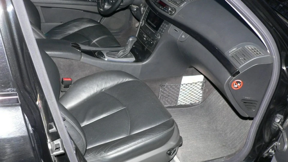 Mercedes-Benz E-Class Авангард 200 компресор