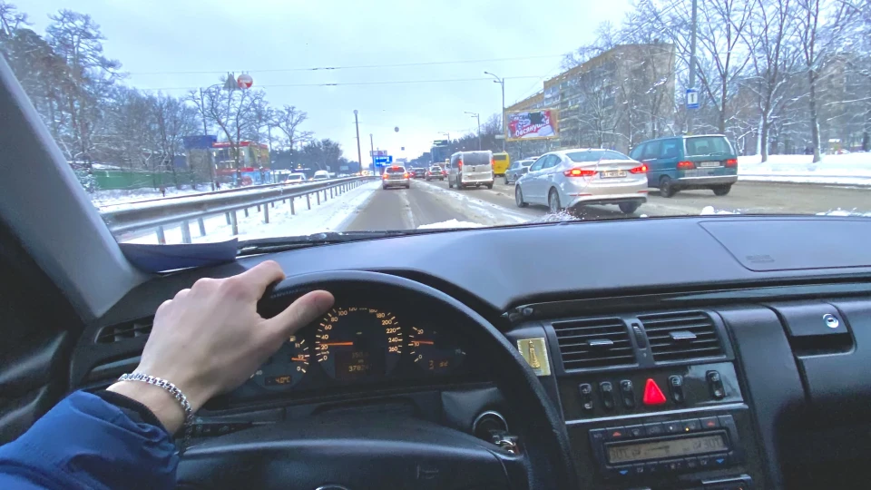 Mercedes-Benz E-Class Avantgarde 2