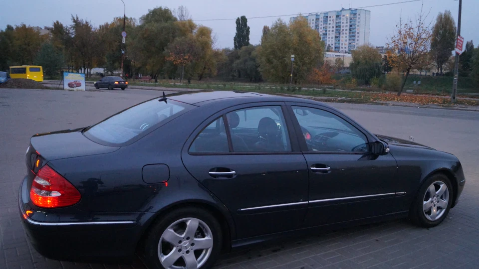 Mercedes-Benz E-Class Avatngarde 3.2 cdi 2