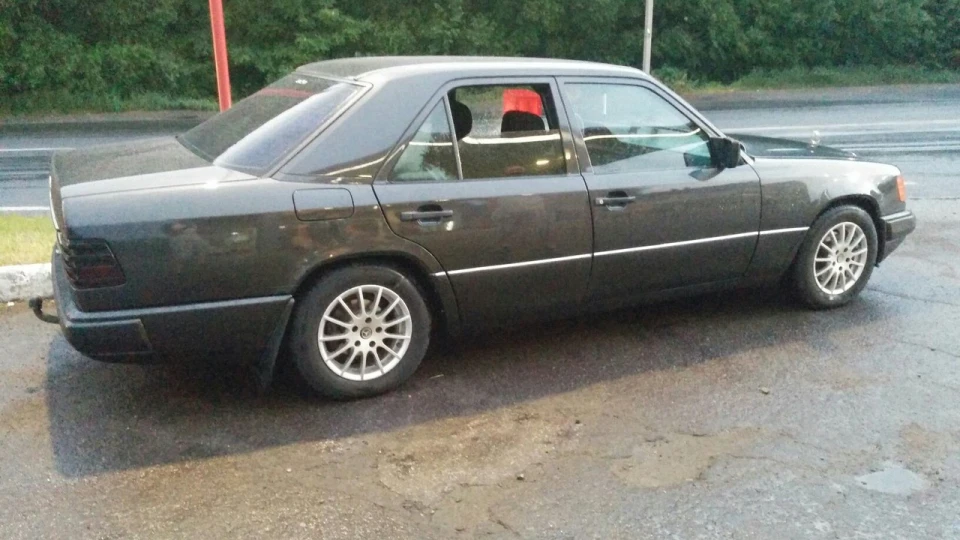 Mercedes-Benz E-Class #bandit "89