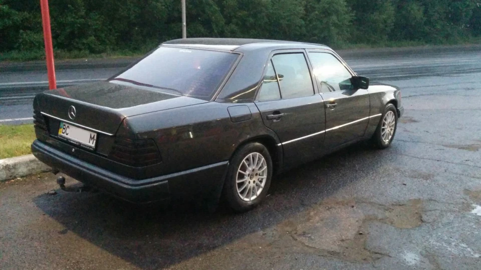 Mercedes-Benz E-Class #bandit "89 2