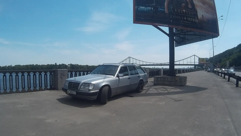 Mercedes-Benz E-Class Барін 3