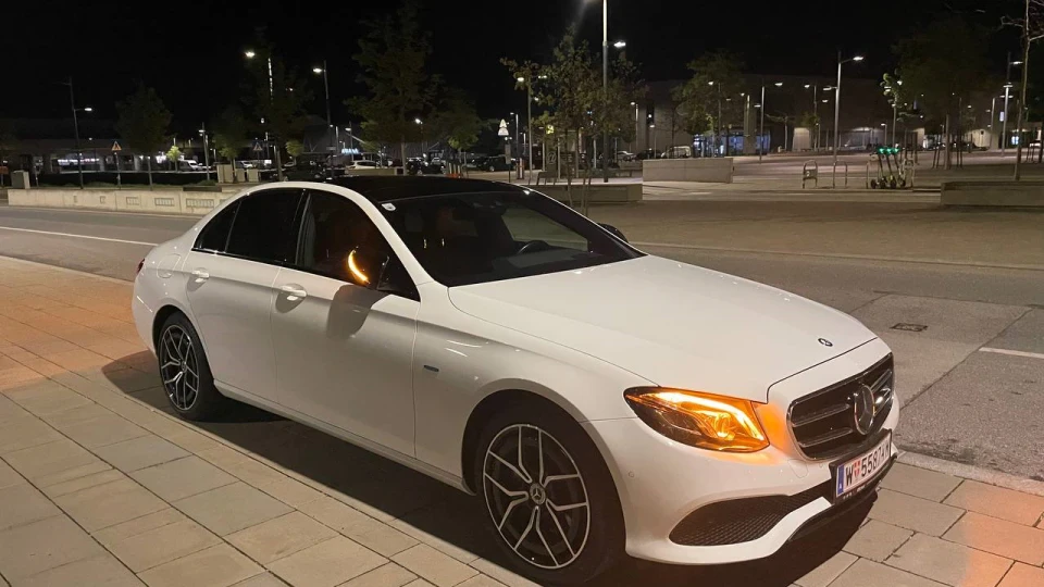 Mercedes-Benz E-Class White Fury (ESHKA) 4