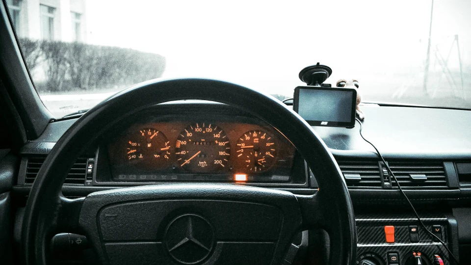 Mercedes-Benz E-Class Білий корабель 2