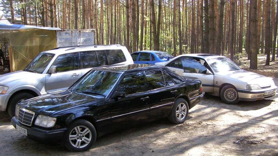 Mercedes-Benz E-Class Black Edition 5