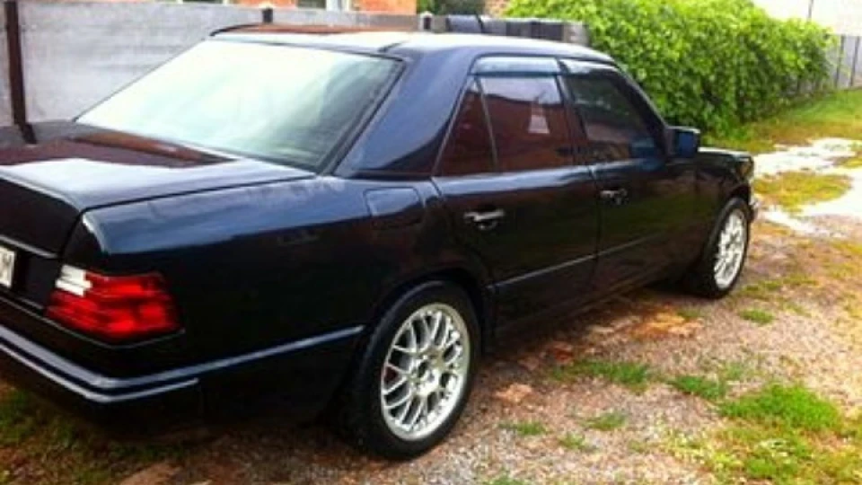 Mercedes-Benz E-Class "Black Wolf-Cub"