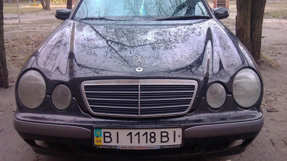 Mercedes-Benz E-Class Blackplane