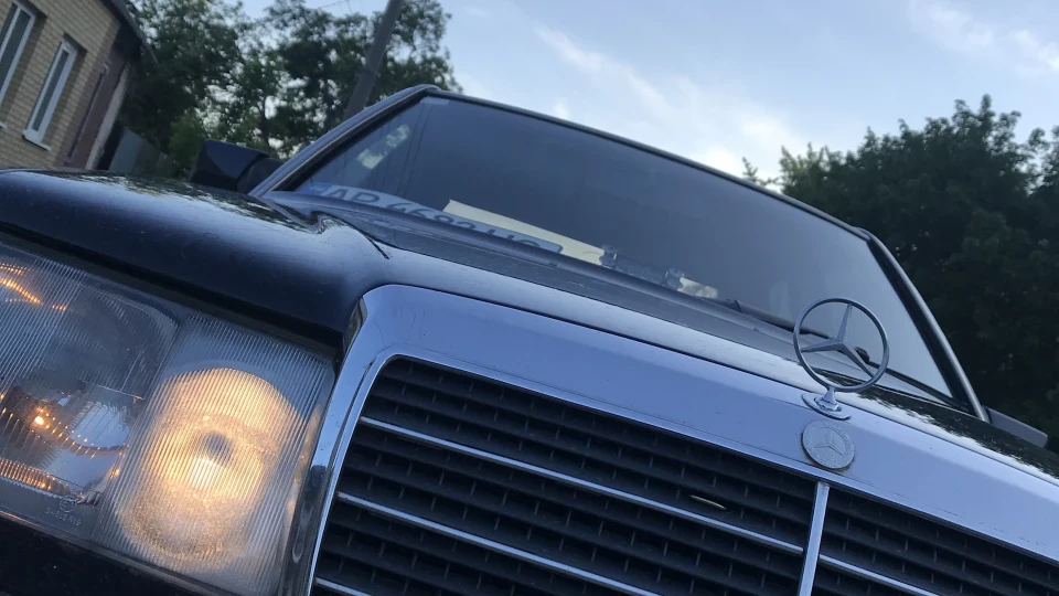Mercedes-Benz E-Class Бойова бричка 4