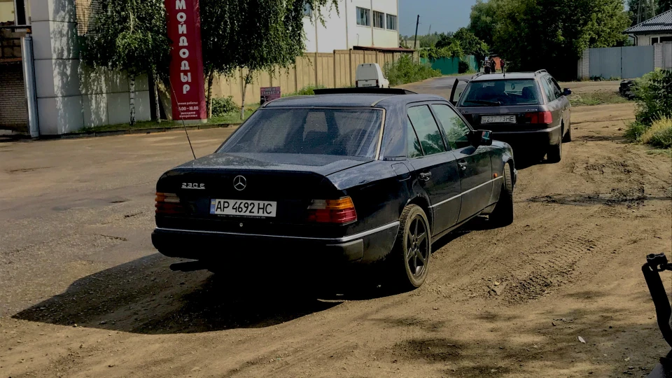 Mercedes-Benz E-Class Бойова бричка 5