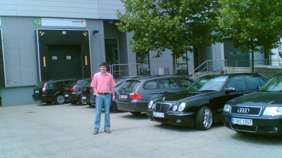 Mercedes-Benz E-Class BRABUS D6 4