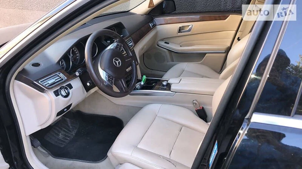 Mercedes-Benz E-Class Чорна Bestia 2