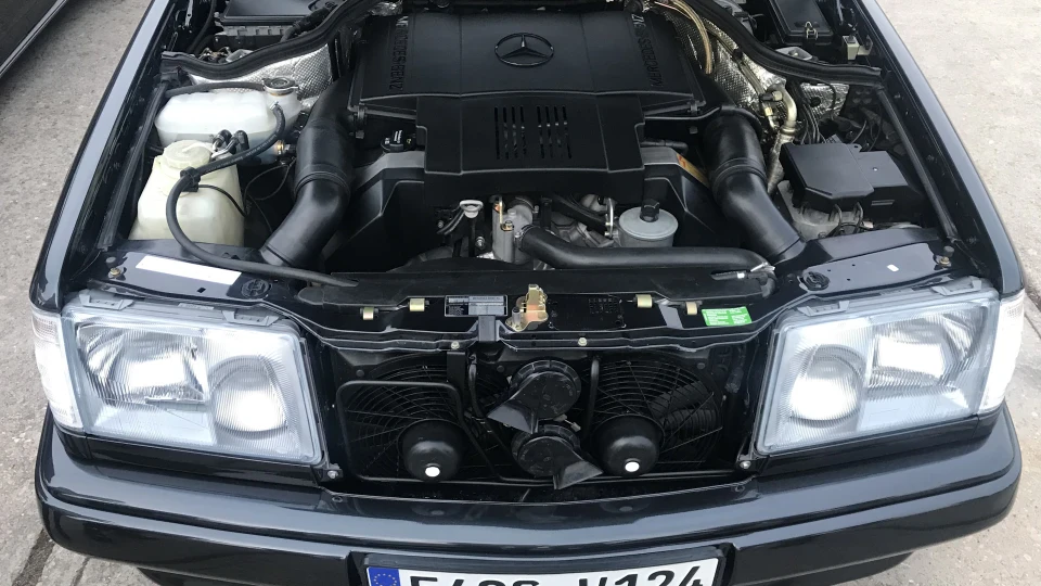 Mercedes-Benz E-Class Черниш