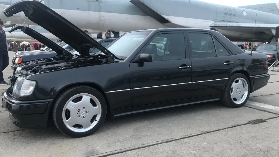 Mercedes-Benz E-Class Черниш 4