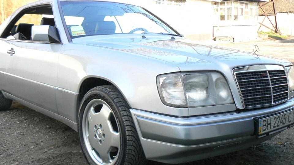 Mercedes-Benz E-Class COUPE 2.0-16V 4
