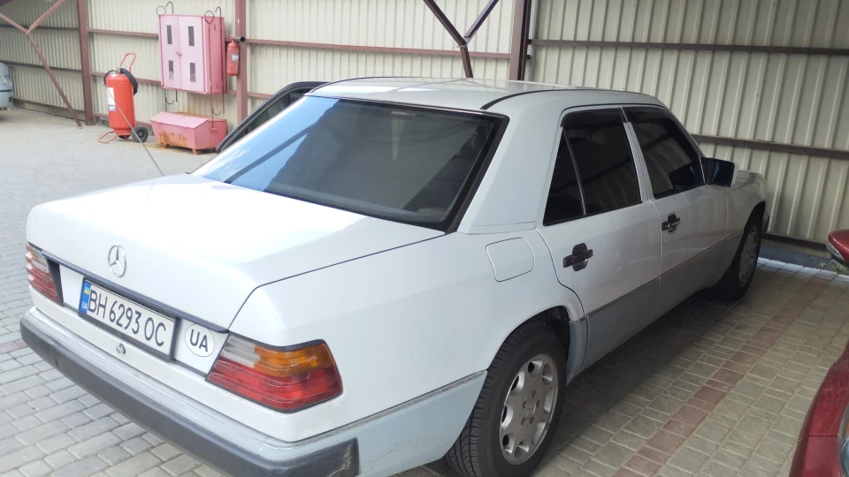 Mercedes-Benz E-Class Даймлер 2
