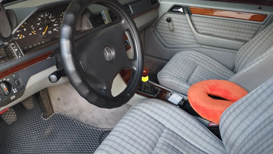 Mercedes-Benz E-Class Даймлер 5