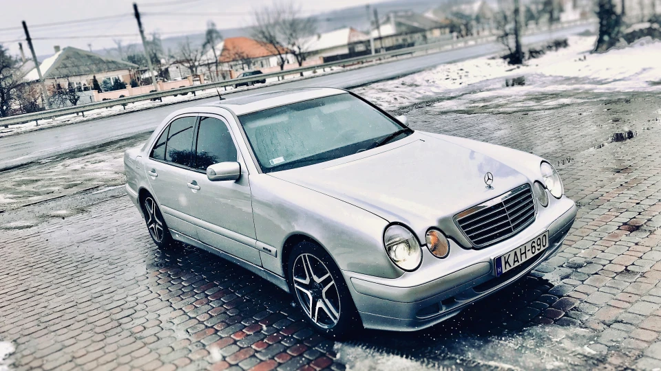 Mercedes-Benz E-Class diesel power 2