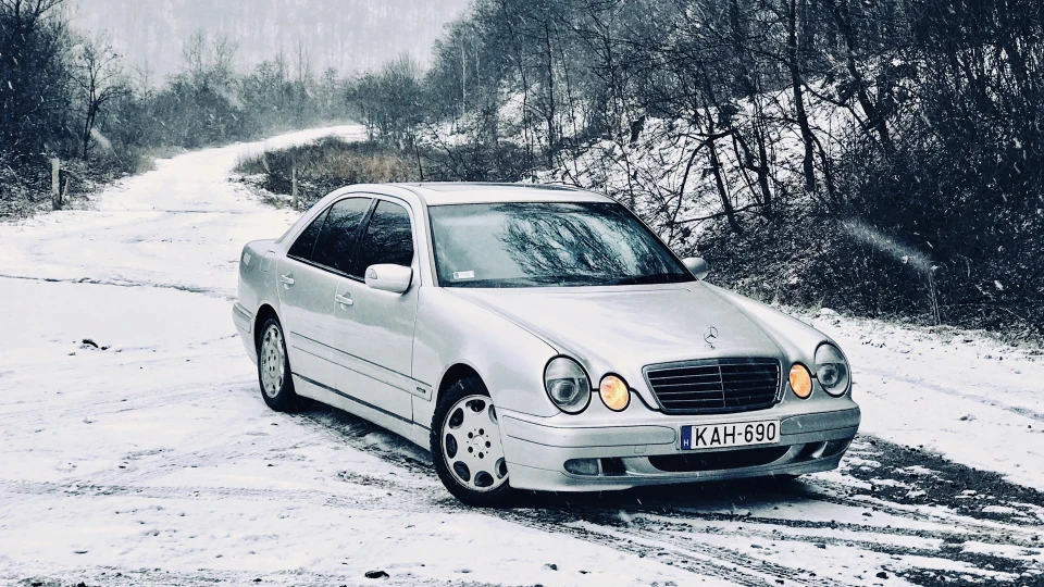 Mercedes-Benz E-Class diesel power 3