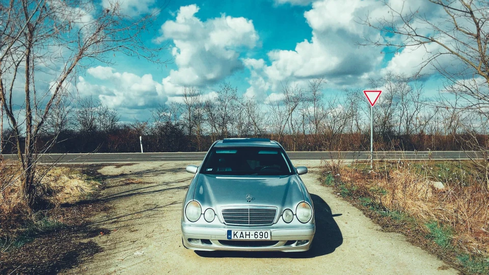 Mercedes-Benz E-Class diesel power 5
