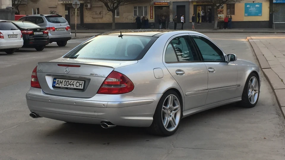 Mercedes-Benz E-Class Дизельний /////AMG 5