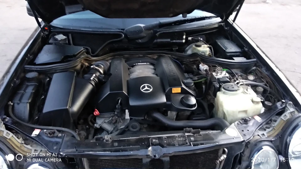 Mercedes-Benz E-Class Е -240