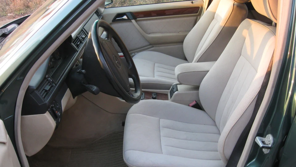 Mercedes-Benz E-Class E 250 3