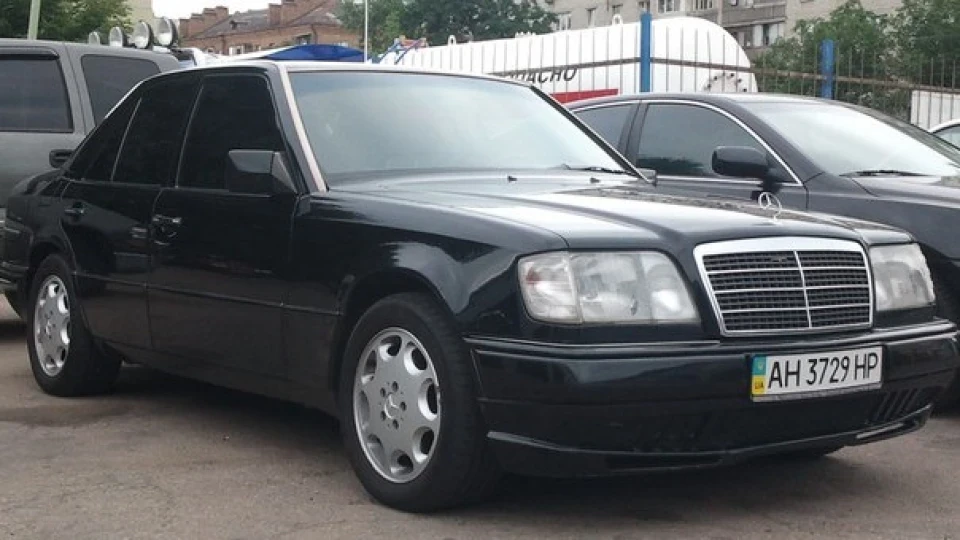 Mercedes-Benz E-Class E 420 2