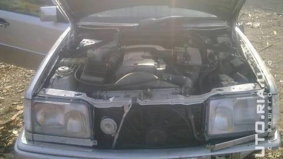 Mercedes-Benz E-Class E200 OM604 Turbodiesel 3