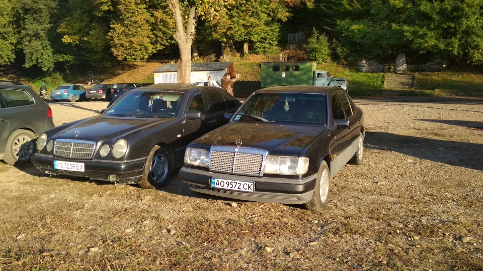 Mercedes-Benz E-Class Е230