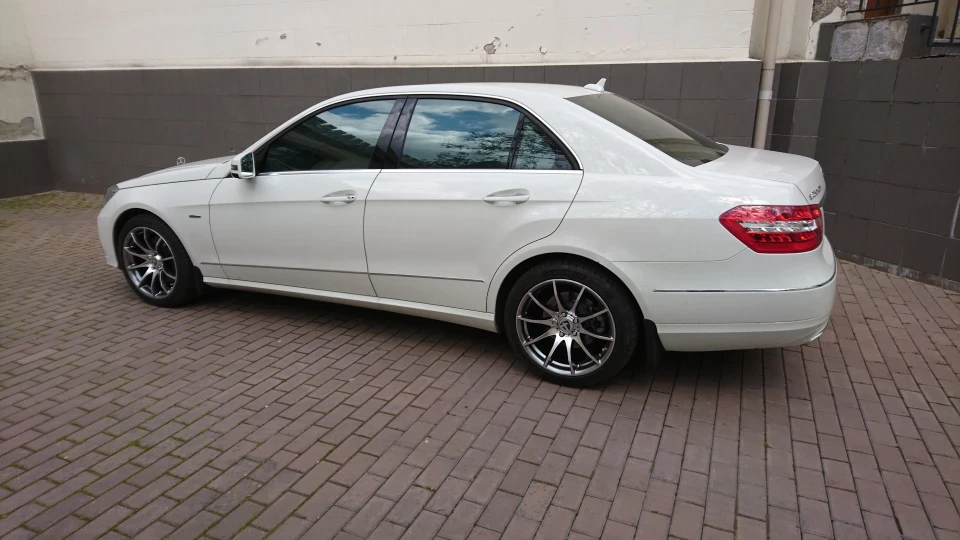 Mercedes-Benz E-Class E250 CDI 4MATIC 2