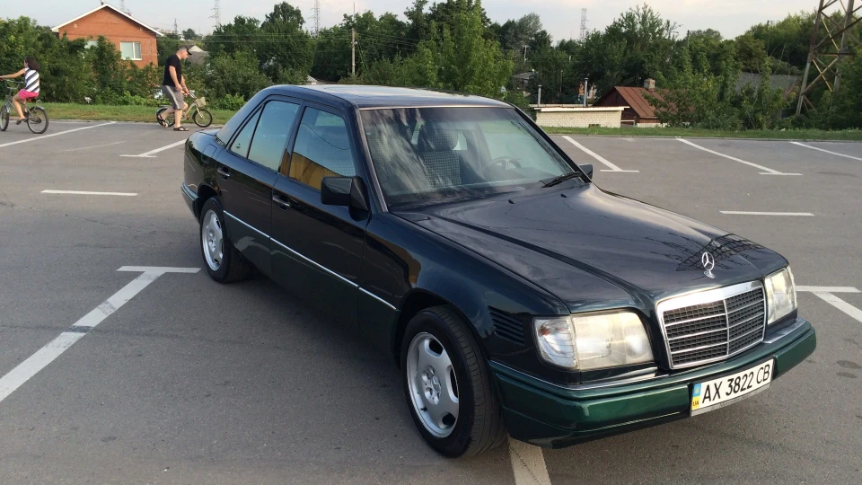 Mercedes-Benz E-Class E250 Diesel 3