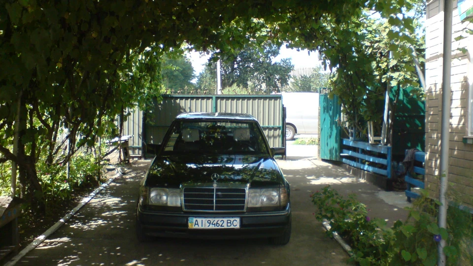 Mercedes-Benz E-Class Е260 5