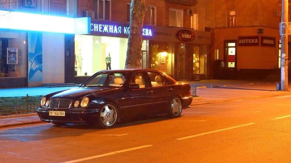 Mercedes-Benz E-Class E280 3
