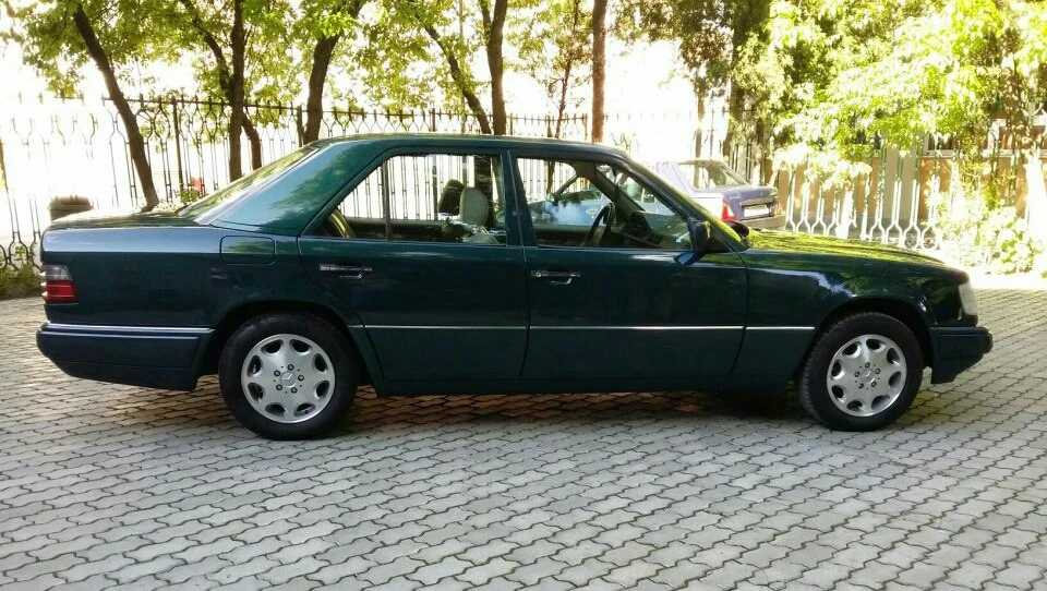 Mercedes-Benz E-Class Е300 Turbo Diesel 2