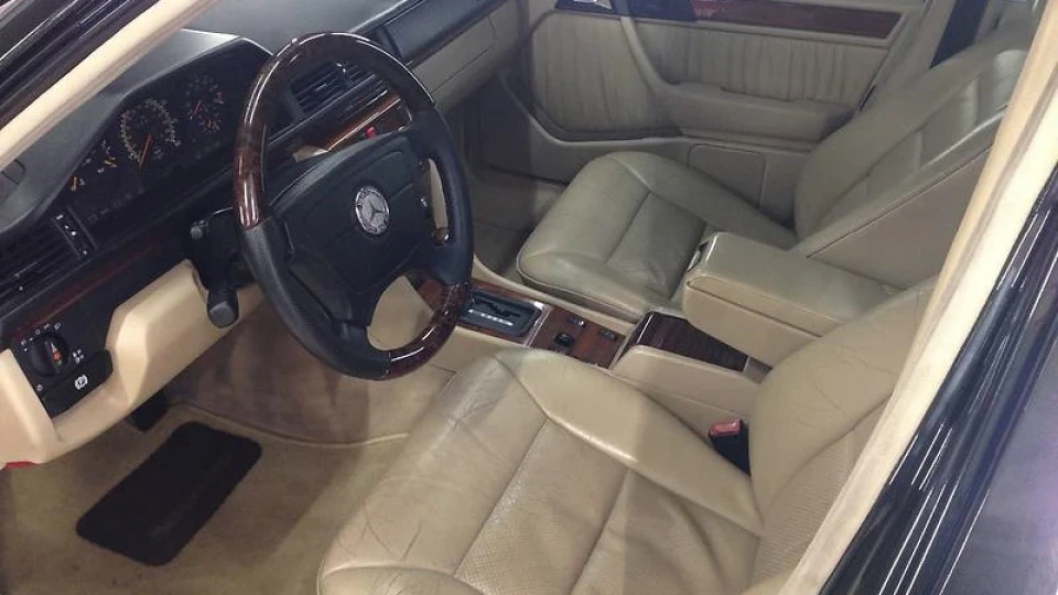 Mercedes-Benz E-Class E320 (3л, американець) 2