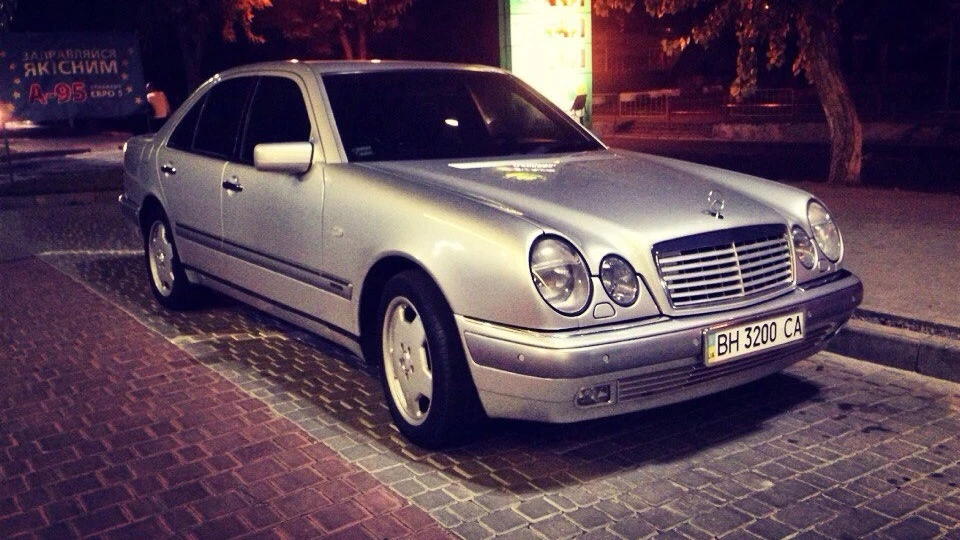 Mercedes-Benz E-Class Е320 4matic 3