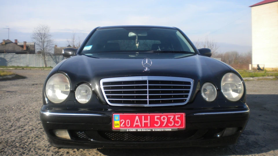 Mercedes-Benz E-Class E320 Avantgarde