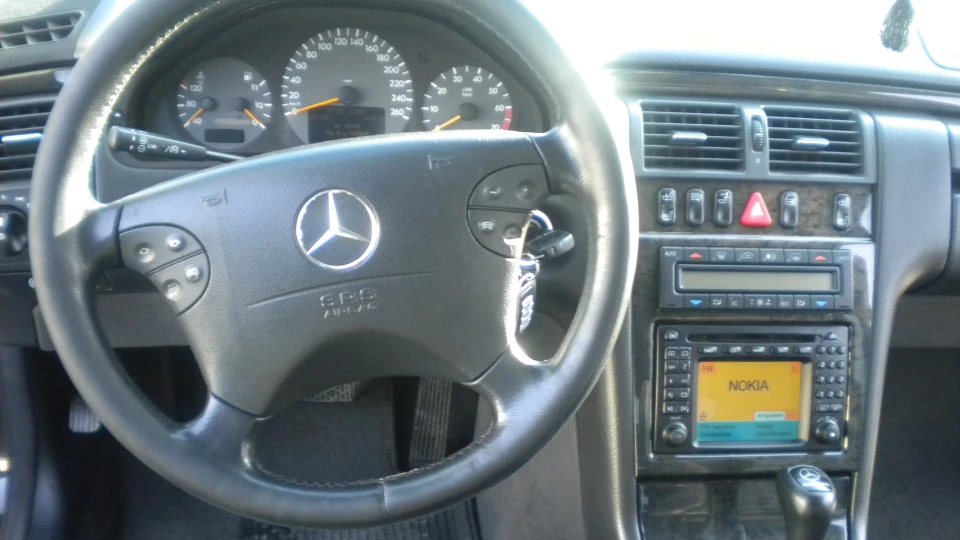 Mercedes-Benz E-Class E320 Avantgarde 3