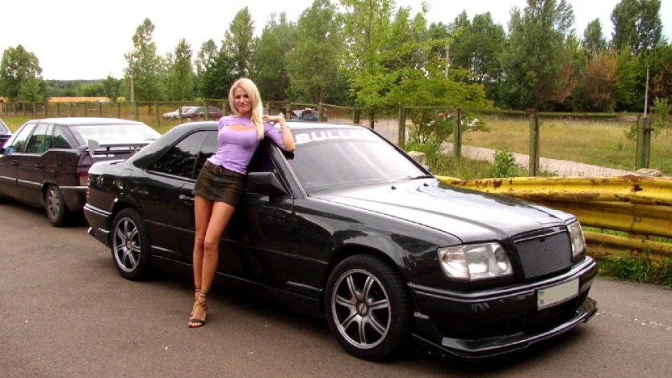 Mercedes-Benz E-Class E320 C124 BULLET