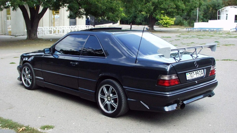 Mercedes-Benz E-Class E320 C124 BULLET 3
