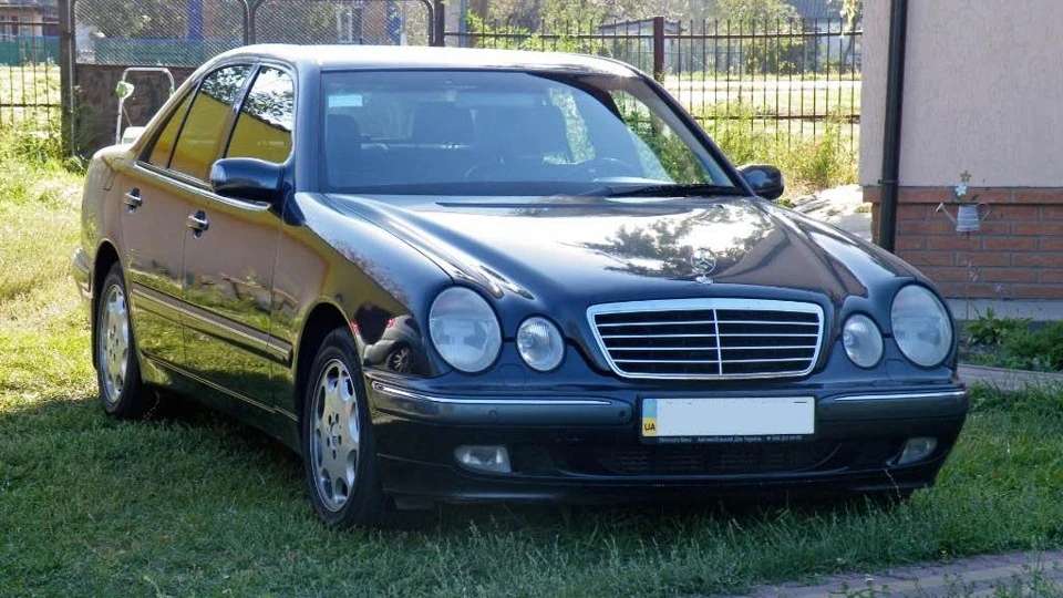 Mercedes-Benz E-Class E320 CDI. Authentic. 2