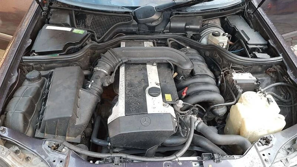 Mercedes-Benz E-Class Е320 4