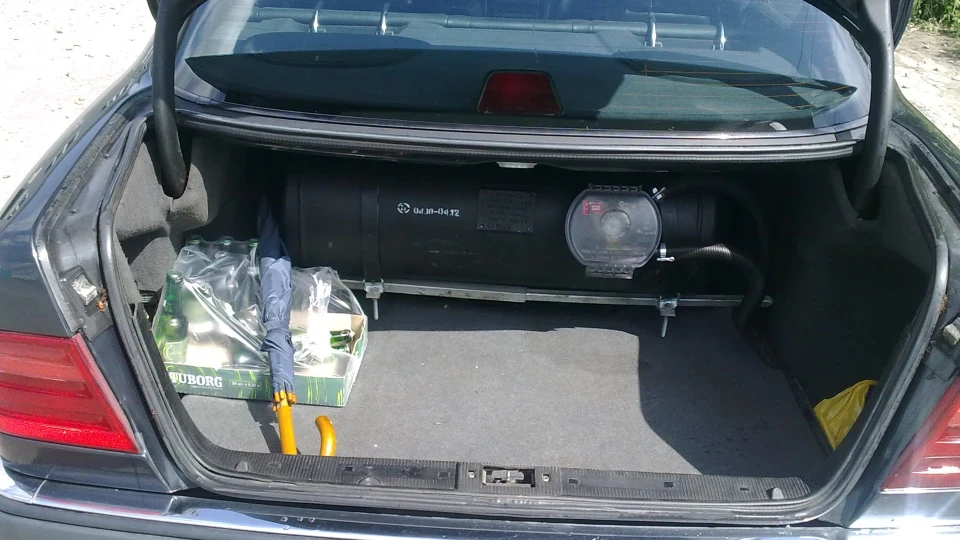 Mercedes-Benz E-Class E320 3