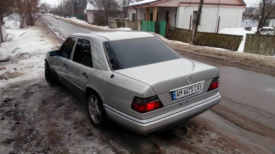 Mercedes-Benz E-Class E420 4